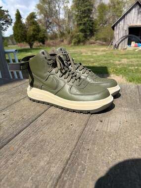 Nike Air Force 1 High Gore-Tex Boot Medium Olive Size 11.5